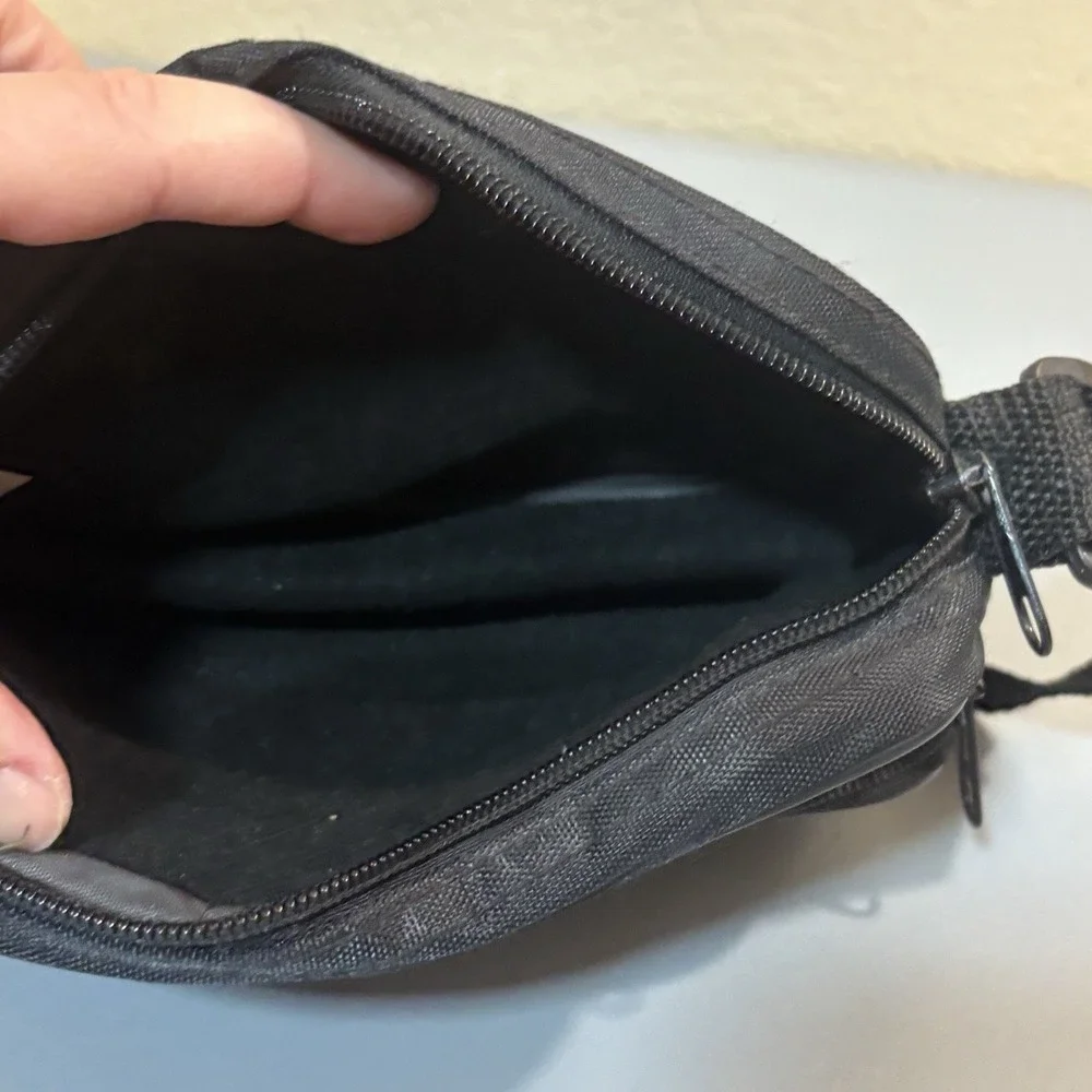 Profoto Black Camera Travel Bag Crossbody Adjustable 3 Sections Zip Waterproof